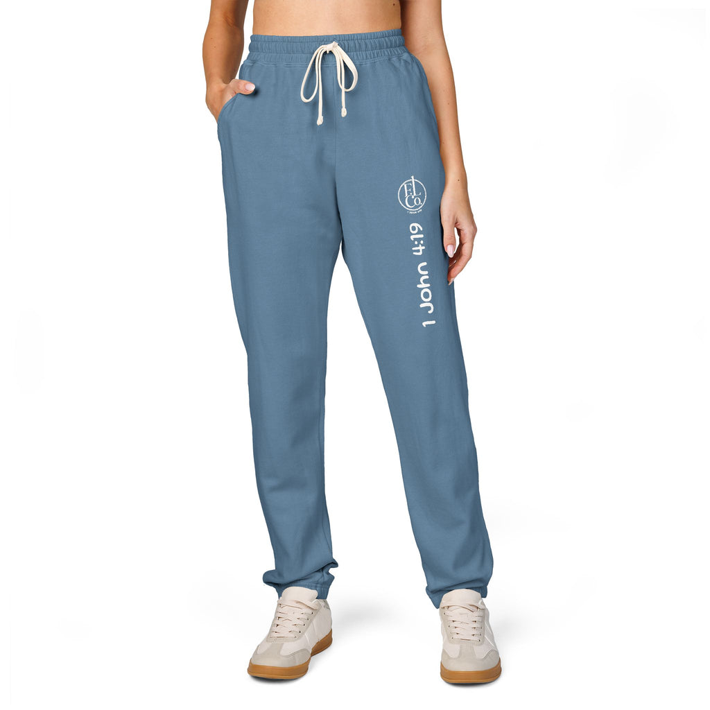 Unisex Garment-Dyed Fleece Sweatpants